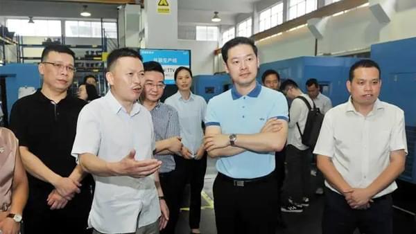 德曼試點應用5G+AR眼鏡技術，賦能高智慧運維，吸引市長一行前來專題調研